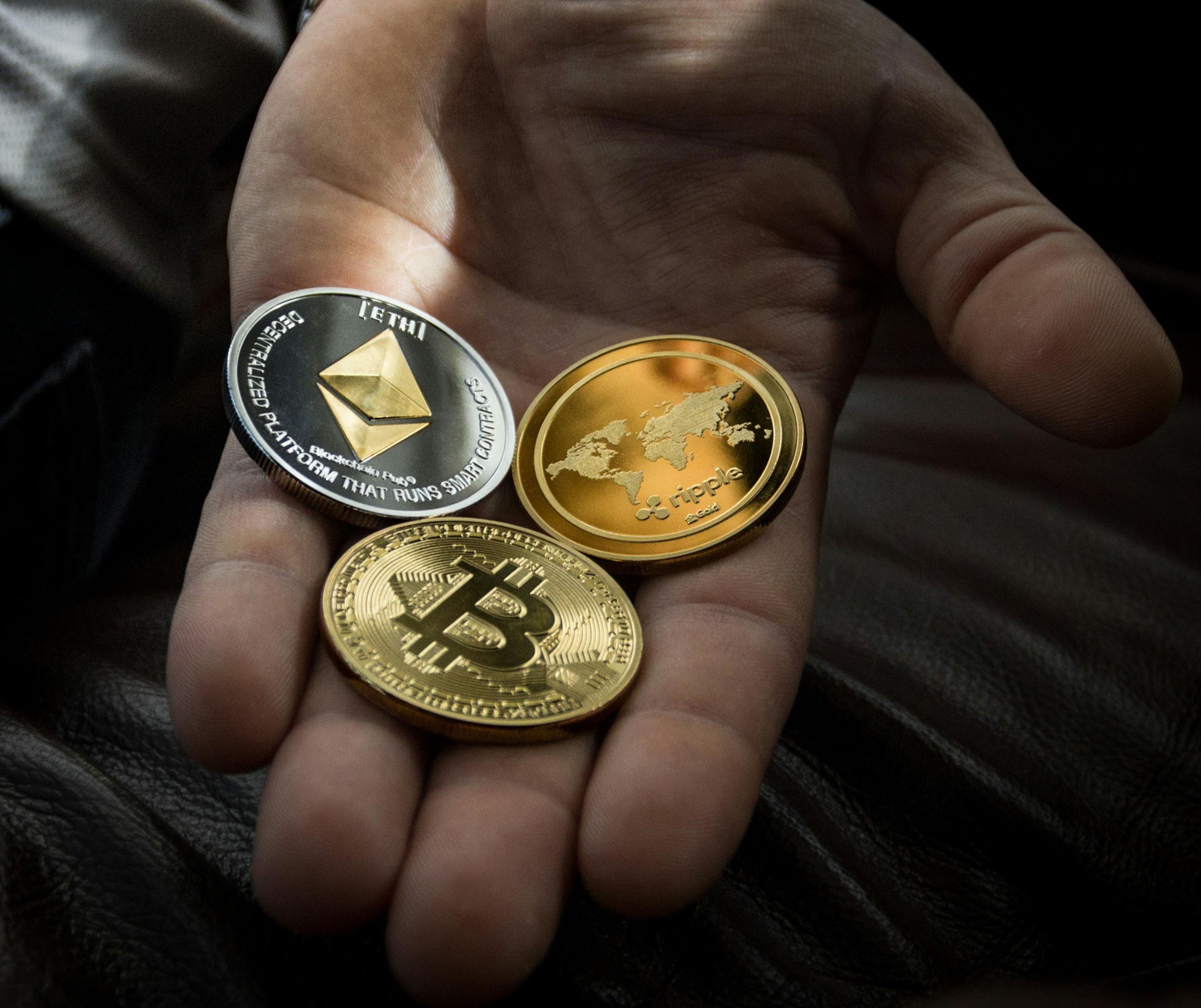 Bitcoin Crashes Below $90,000 As Market Sentiment Turns Risk-Off